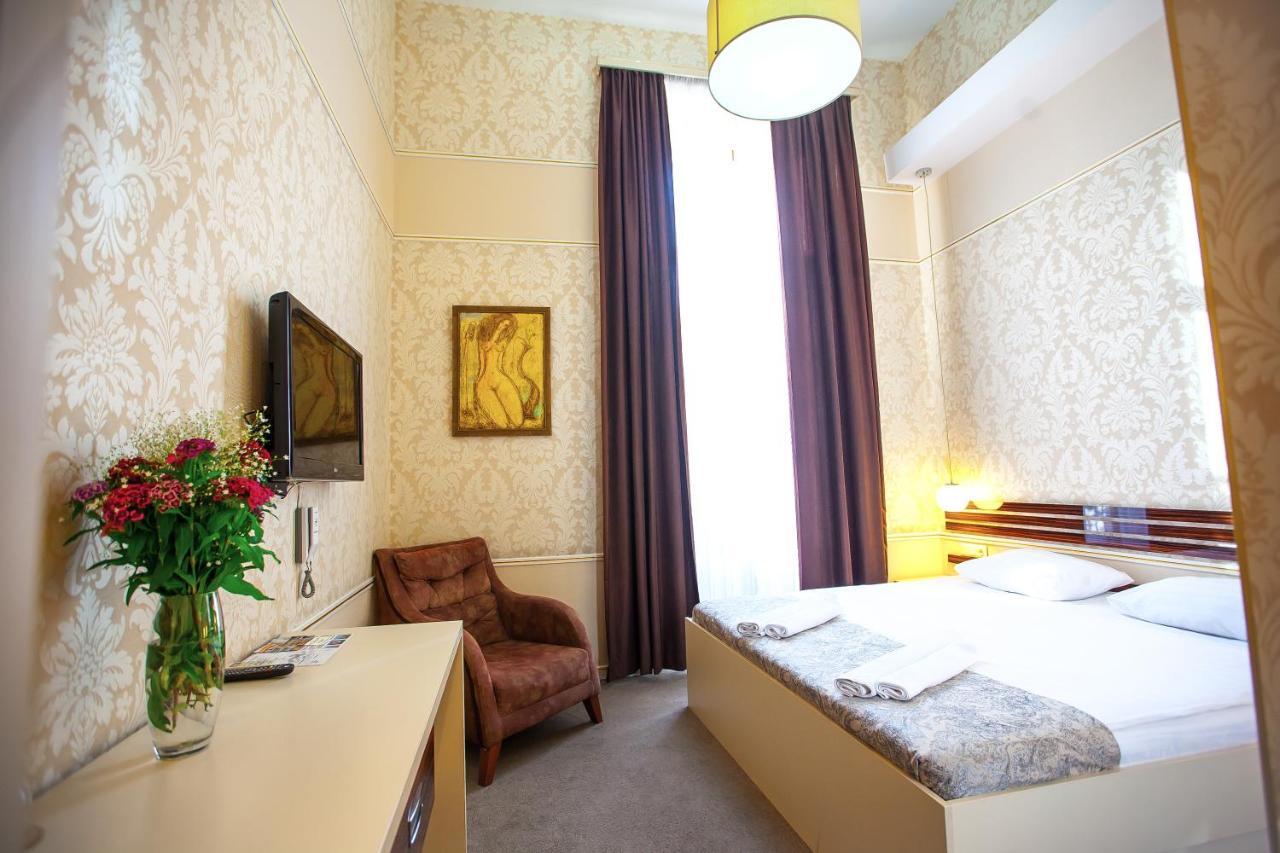 Rustaveli Hotel Tbilisi Zewnętrze zdjęcie